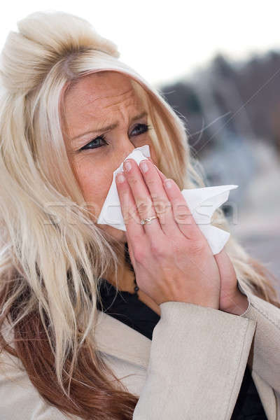 鼻をかむ 若い女性 冷たい 悪い アレルギー ストックフォト © ArenaCreative