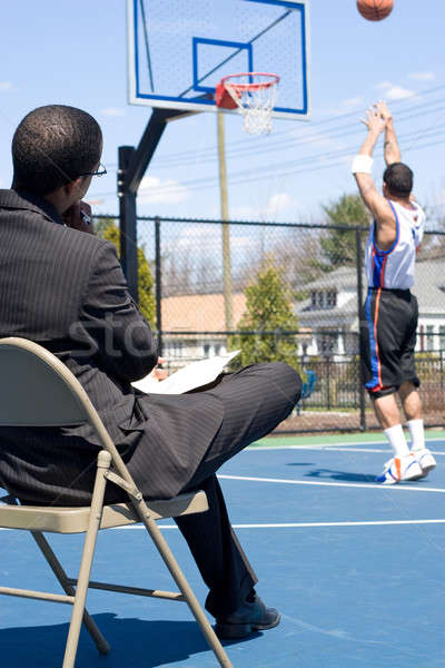 Basketbal coach business pak speler team Stockfoto © ArenaCreative