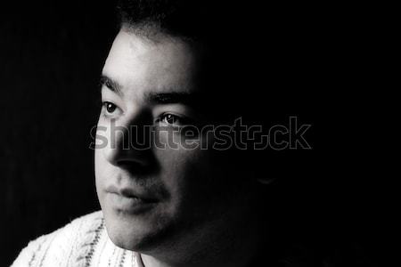 Dramatic portret serios tânăr iluminat bărbaţi Imagine de stoc © ArenaCreative