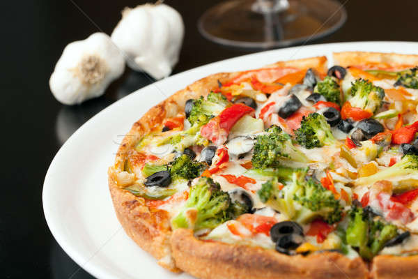Spezialität Pizza frischen Größe zusätzliche heißen Stock foto © ArenaCreative
