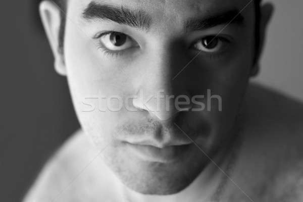 Sério homem retrato moço veja cara Foto stock © ArenaCreative