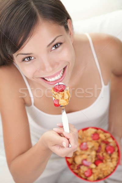 Foto d'archivio: Colazione · cereali · donna · mangiare · fiocchi · d'avena · sorridere