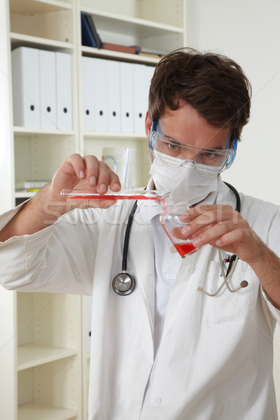 Doktor deney tüpü tıbbi endüstriyel beyaz kişi Stok fotoğraf © armstark