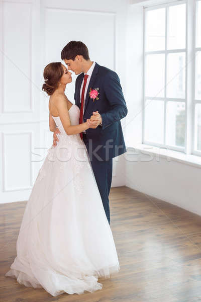 Stockfoto: Bruid · bruidegom · heldere · kamer · bruiloft · paar