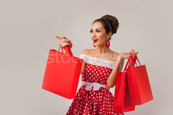 ストックフォト: 幸せ · 女性 · ショッピングバッグ · ピンナップ · レトロスタイル