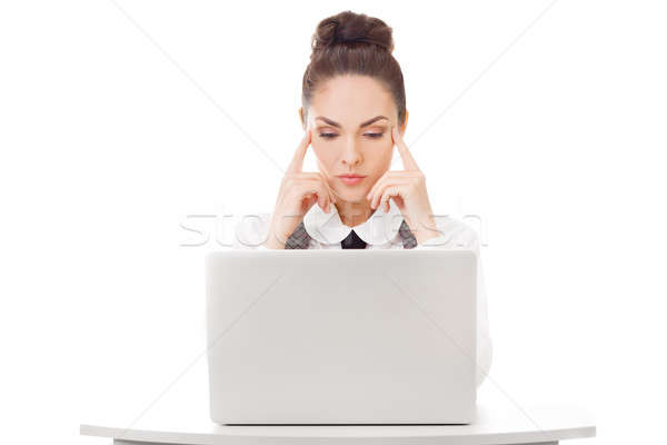 Gândire femeie de afaceri laptop serios femeie de afaceri ocupat Imagine de stoc © artfotodima