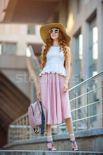 Piękna miejskich kobieta dziewczyna moda pretty woman Zdjęcia stock © artfotodima