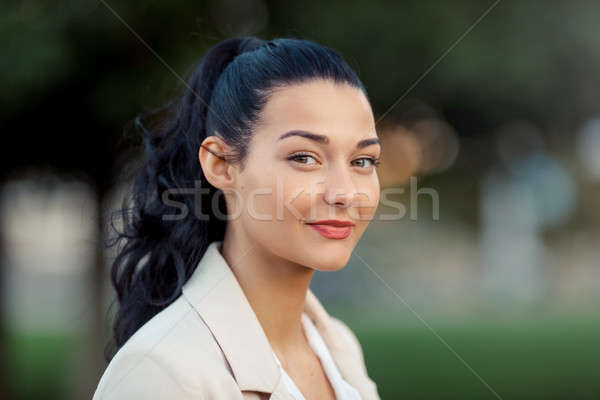 Portre genç gülümseyen kadın güzel esmer iş kadını Stok fotoğraf © artfotodima
