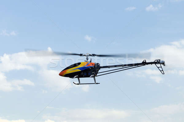Imagine de stoc: îndepărtat · elicopter · care · zboară · sportiv · model · radio