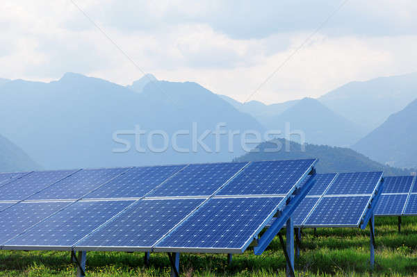 Stockfoto: Zonnepanelen · bergen · zomer · landschap · gras · technologie