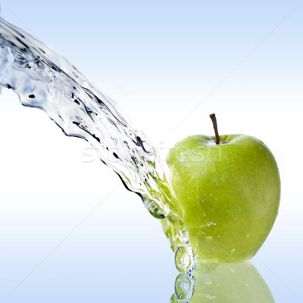 淡水 濺 綠色 蘋果 水 食品 商業照片 © artjazz