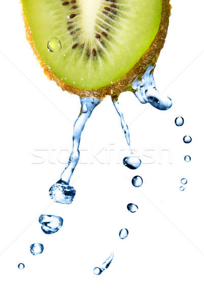 Apa dulce picături kiwi izolat alb alimente Imagine de stoc © artjazz