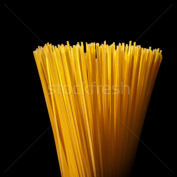 Italiaans spaghetti geïsoleerd zwarte achtergrond groep Stockfoto © artjazz