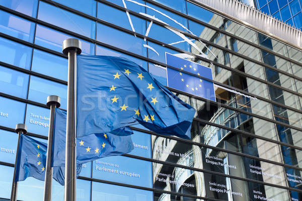 Imagine de stoc: European · uniune · pavilion · parlament · steaguri · Bruxelles