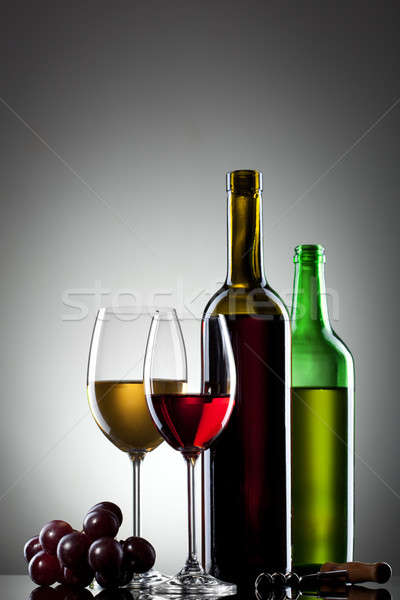 Rouge vin blanc verres raisins bouteilles nature [[stock_photo]] © artjazz