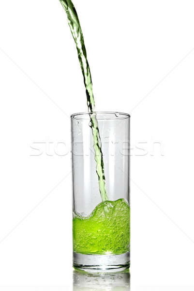 Grünen Saft Gießen Glas isoliert weiß Stock foto © artjazz