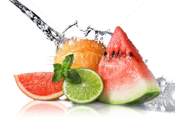 świeże owoce odizolowany splash Zdjęcia stock © artjazz