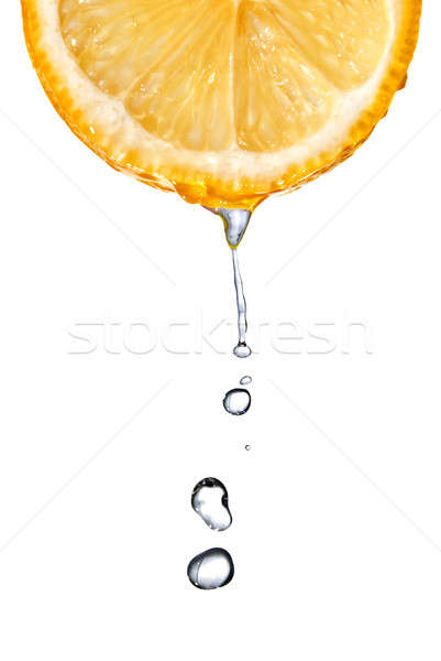 Frischen Orangenscheibe Wassertropfen isoliert weiß Wasser Stock foto © artjazz