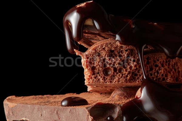Foto stock: Roto · piezas · chocolate · jarabe · de · chocolate · chocolate · oscuro