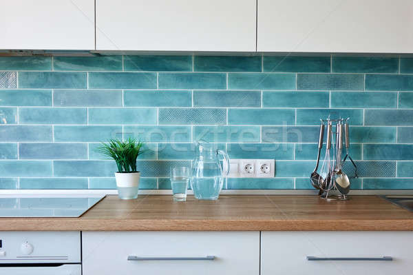Modern konyha otthon konyhai felszerelés fehér kellékek Stock fotó © artjazz