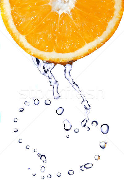 Serca kroplami wody pomarańczowy odizolowany biały żywności Zdjęcia stock © artjazz