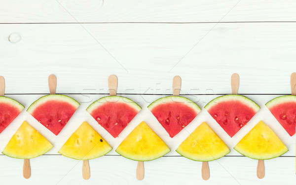 Stock foto: Rot · gelb · Wassermelone · Scheiben · Holz · weiß