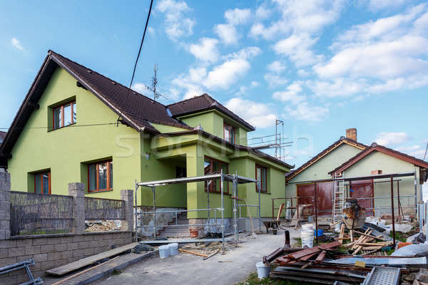 Bau Reparatur ländlichen Haus Festsetzung Fassade Stock foto © artush