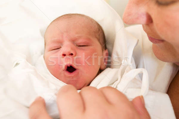 Stockfoto: Huilen · pasgeboren · baby · ziekenhuis · eerste