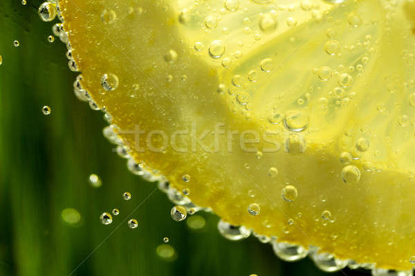 [[stock_photo]]: Citron · eau · gouttes · d'eau · verre · fond