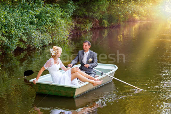 Giovani sposa lo sposo barca bella Foto d'archivio © artush