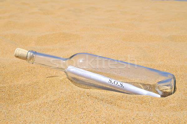 Foto stock: Mensagem · garrafa · praia · conceito · resgatar