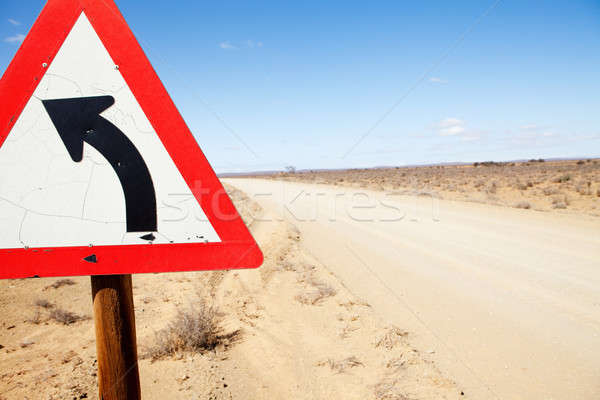 Senalización de la carretera vuelta alerta carretera naturaleza desierto Foto stock © avdveen
