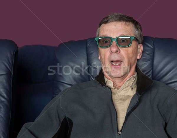 Senior uomo guardare film occhiali 3d maschio Foto d'archivio © backyardproductions