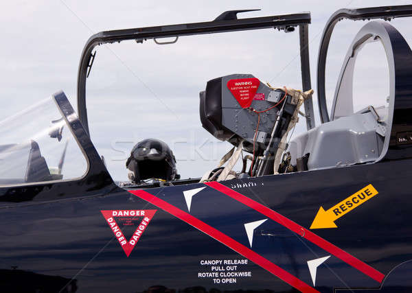 Pilótafülke vadászrepülő képzés repülőgép repülőtér sebesség Stock fotó © backyardproductions