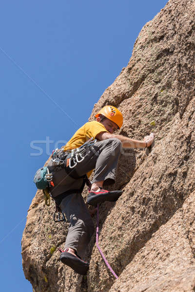 Kıdemli adam dik kaya tırmanmak Colorado Stok fotoğraf © backyardproductions