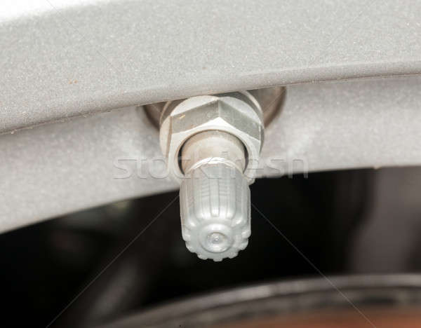 Ezüst autógumi nyomás szelep ötvözet kerék Stock fotó © backyardproductions