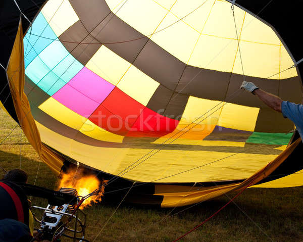 Hőlégballon infláció lángok küldés hő égbolt Stock fotó © backyardproductions