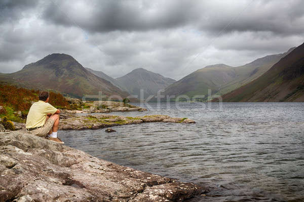 воды английский Озерный край облачный день человека Сток-фото © backyardproductions
