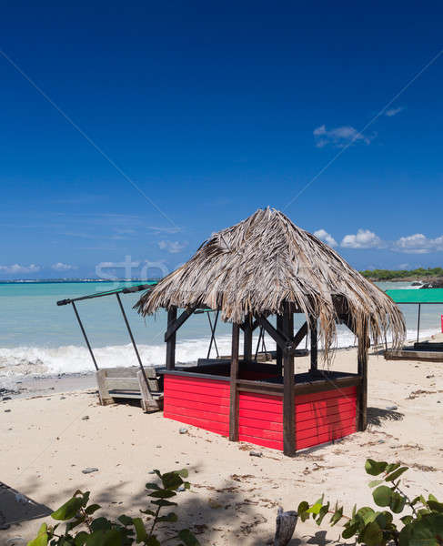 Zdjęcia stock: Tabeli · krzesła · pokryty · piasku · piasek · na · plaży · bar