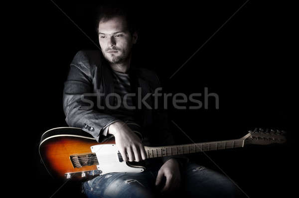 男子 吉他 黑色 舞會 金屬 樂趣 商業照片 © badmanproduction