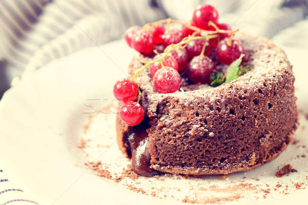 Láva torta tányér szelektív fókusz háttér piros Stock fotó © badmanproduction