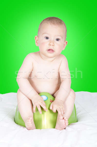 Bebê verde menina feliz olhos criança Foto stock © badmanproduction