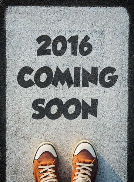 2016 em breve marca novo vermelho sapatos Foto stock © badmanproduction