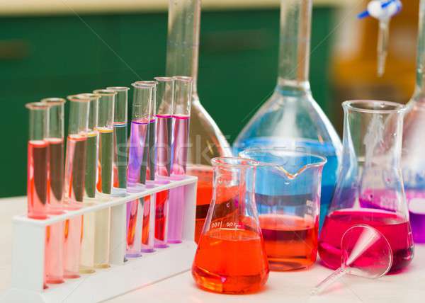 Tok laboratuvar kimyasal renkli sıvı teknoloji Stok fotoğraf © barabasa