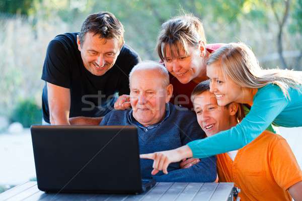 Algo interesante ensenanza abuelo feliz Foto stock © barabasa