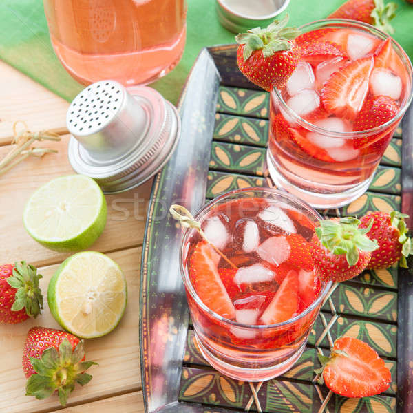 Eigengemaakt aardbei limonade vers kalk voedsel Stockfoto © BarbaraNeveu