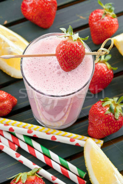 Stockfoto: Milkshake · vers · aardbeien · kleurrijk · groene · drinken