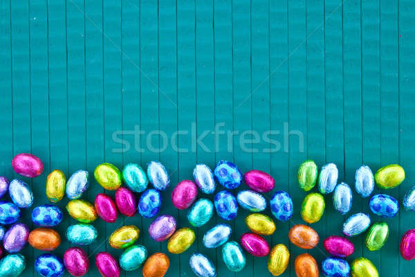 Színes húsvéti tojások rusztikus fából készült tavasz csokoládé Stock fotó © BarbaraNeveu