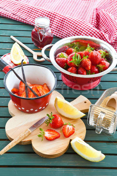 Kochen Marmelade frischen Erdbeeren Zitronen Jahrgang Stock foto © BarbaraNeveu