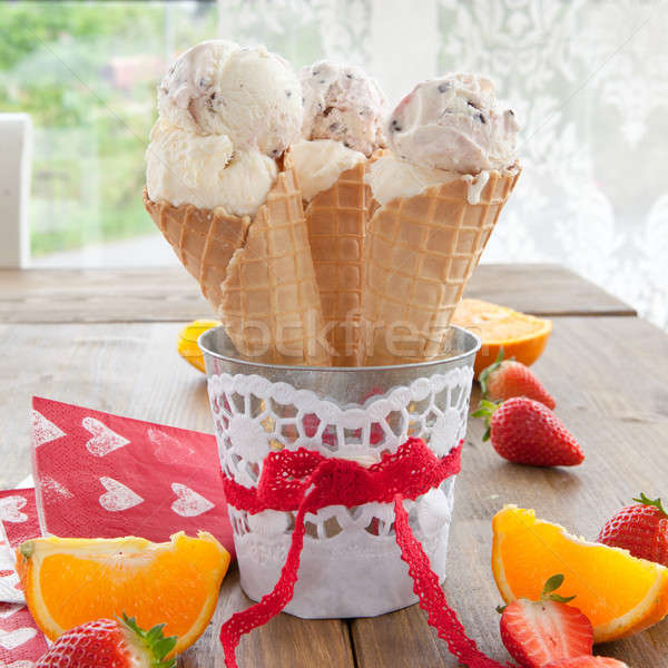 Eis Waffel Kegel unterschiedlich Eis frischen Stock foto © BarbaraNeveu